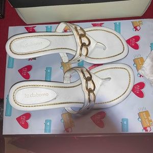 🤑 Liz Claiborne sandals